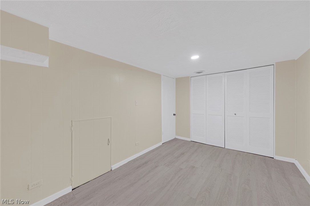 6377 Ledgebrook Drive Property Photo 21
