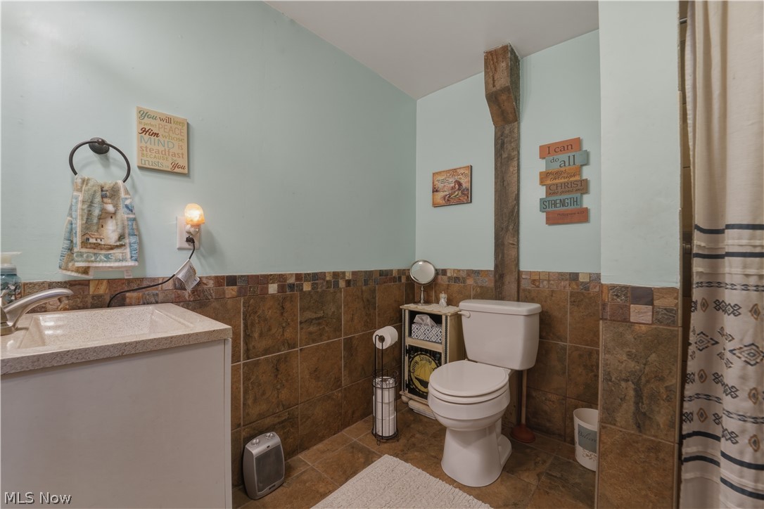 5825 Lake Road 9 Property Photo 14