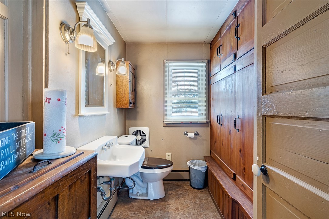 10725 Struthers Road Property Photo 15
