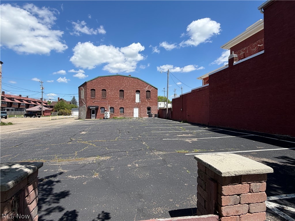 622 Main Street Property Photo 2