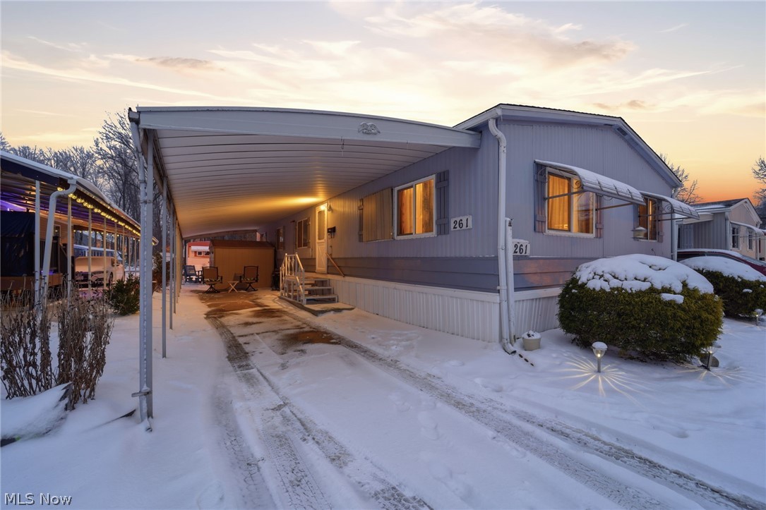 261 Chelsea Drive Property Photo 1