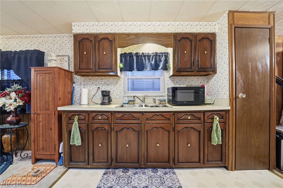 261 Chelsea Drive Property Photo 10