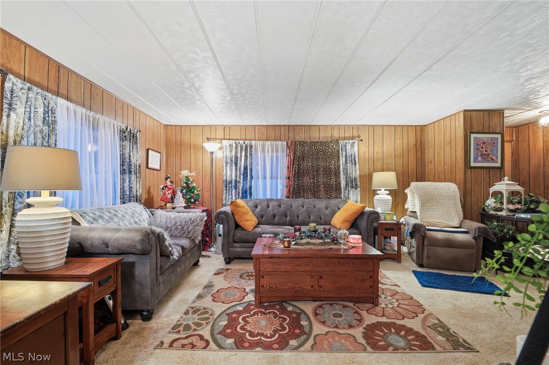 261 Chelsea Drive Property Photo 11