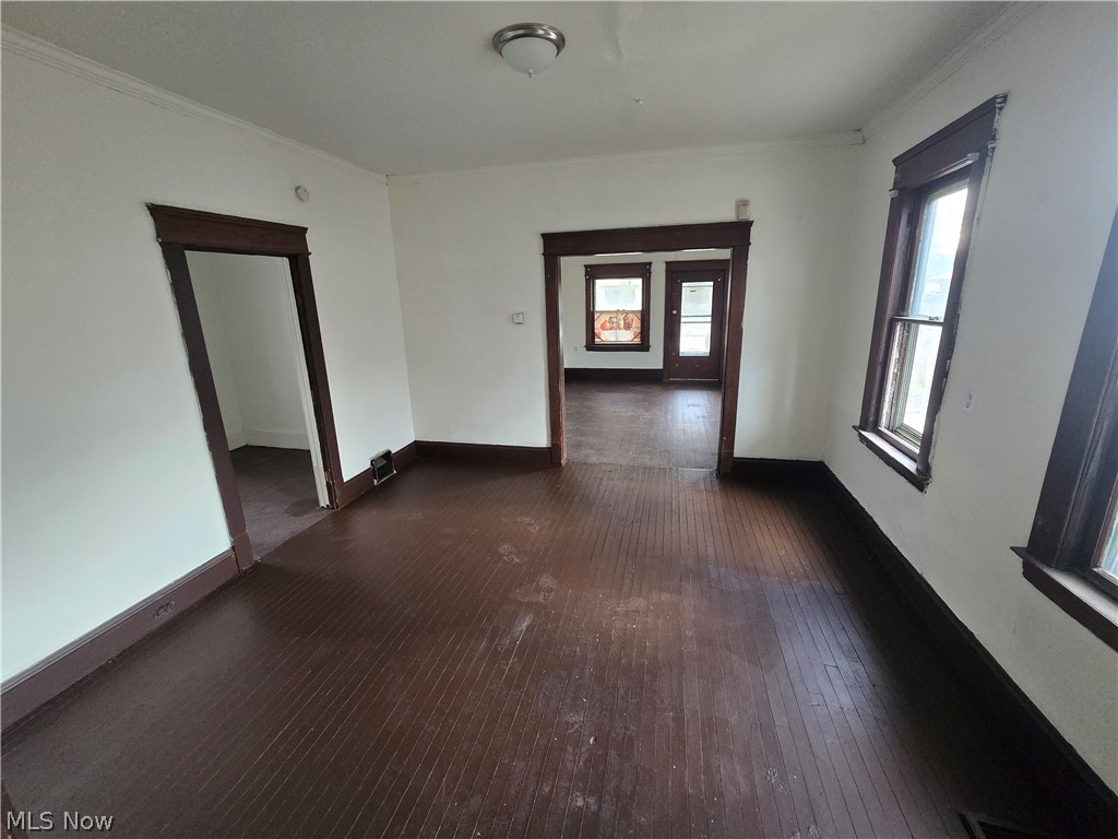 3674 E 52nd Street Property Photo 5