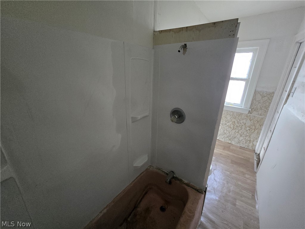 3674 E 52nd Street Property Photo 9