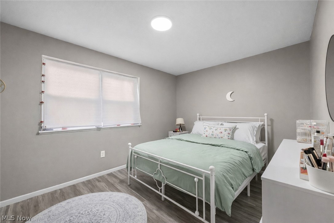 540 W College Street Property Photo 16