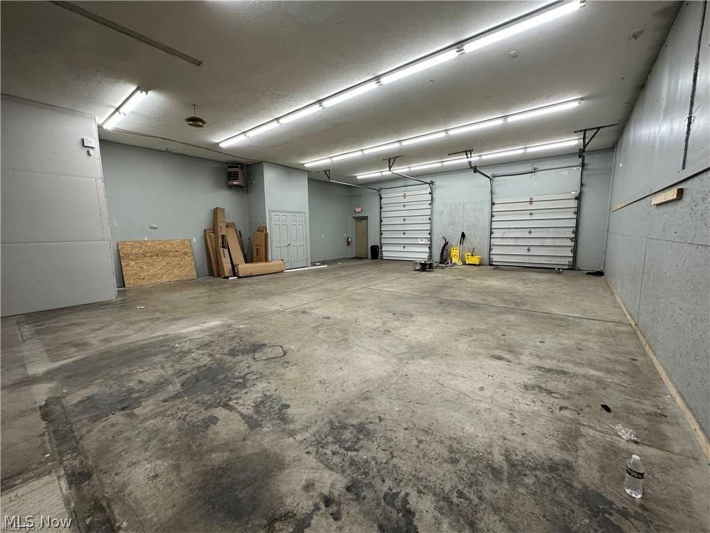 2425 Medina Road Property Photo 36