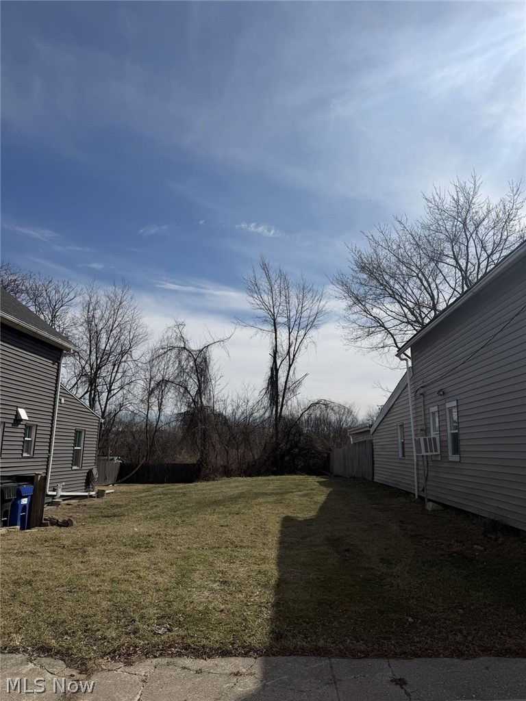 2825 York Avenue Property Photo 2