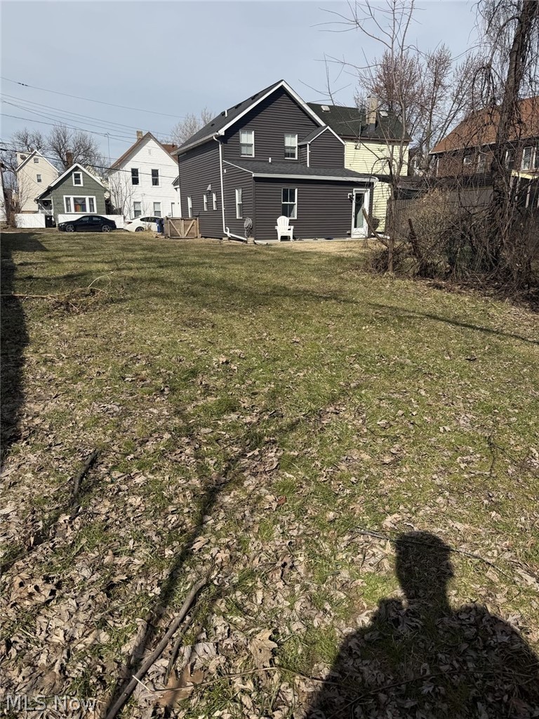 2825 York Avenue Property Photo 4
