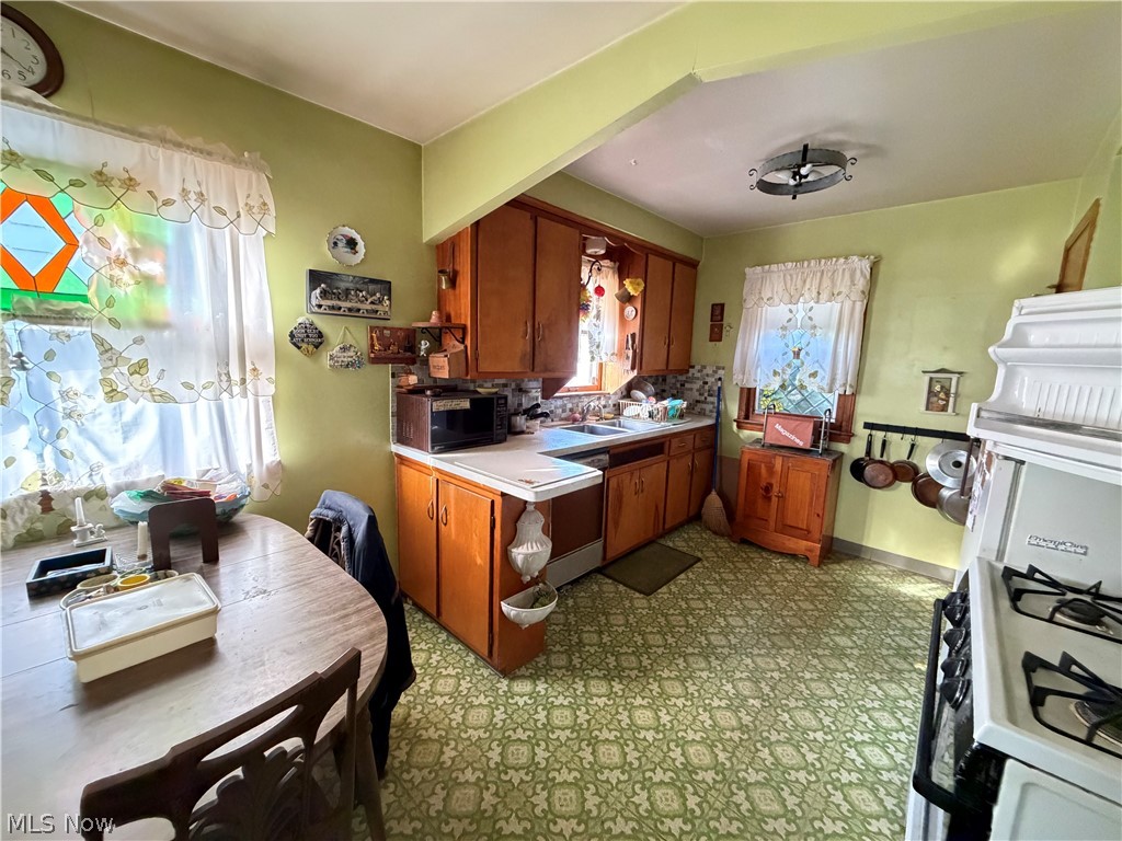 6526 Westminster Drive Property Photo 3