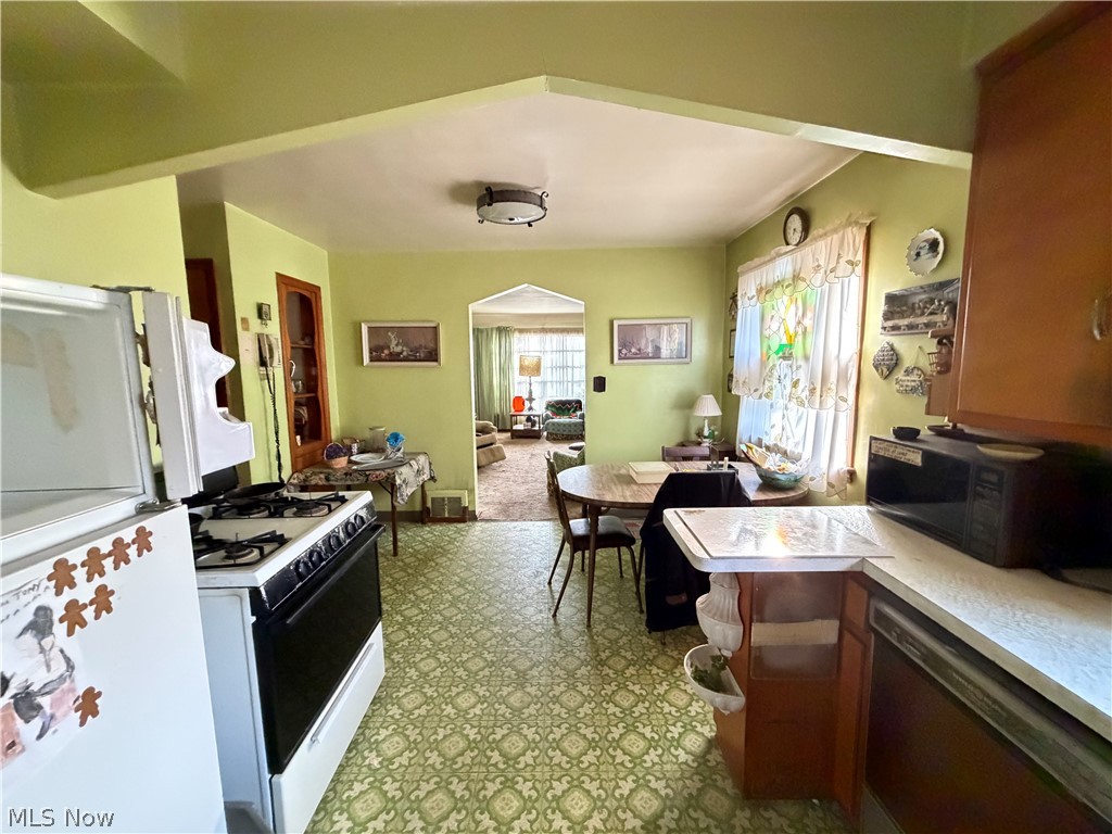 6526 Westminster Drive Property Photo 6
