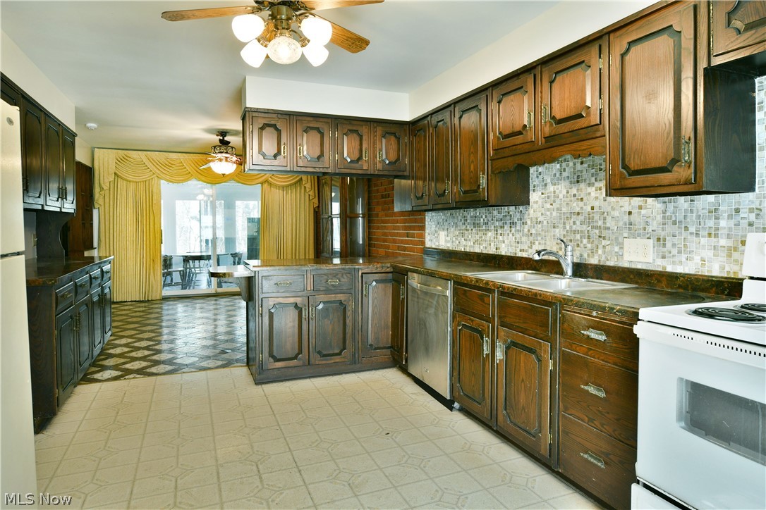 9 Hillside Drive Property Photo 18