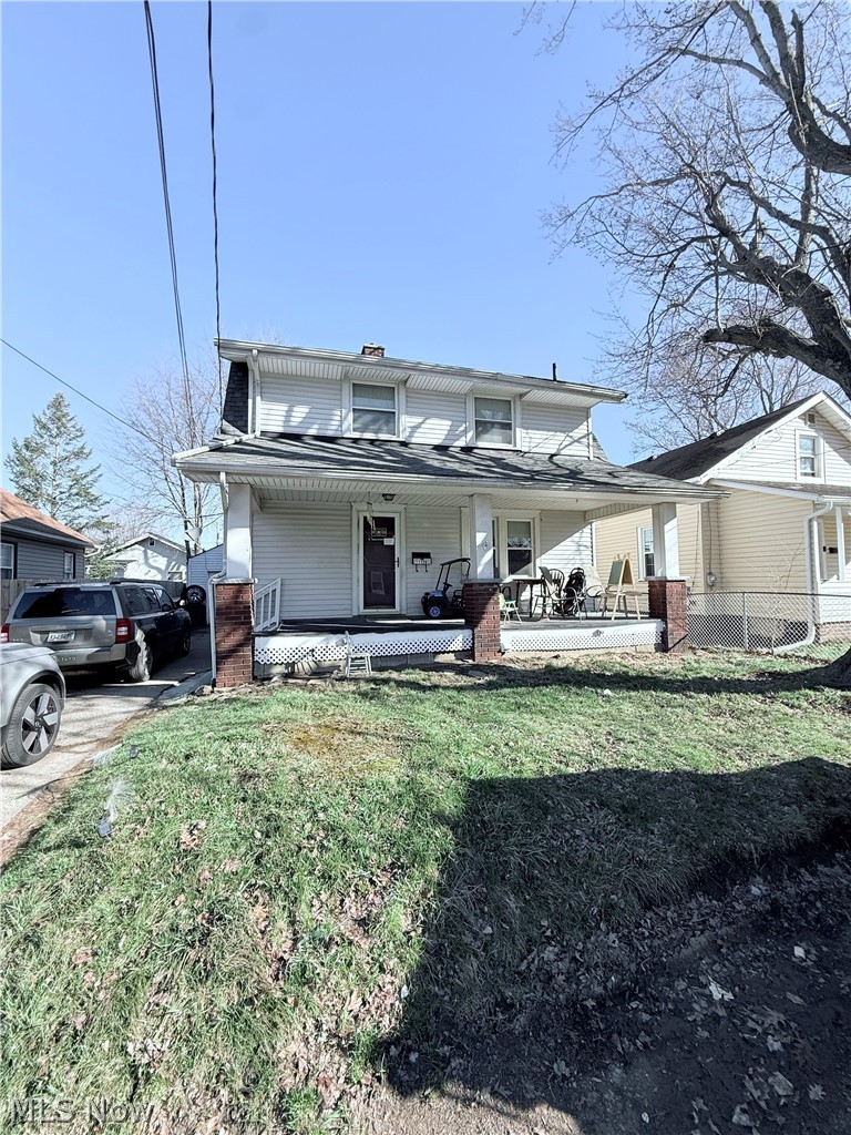 1129 Barton Place NE Property Photo 1