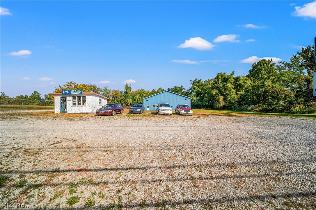 5309 N Ridge Road E Property Photo 5