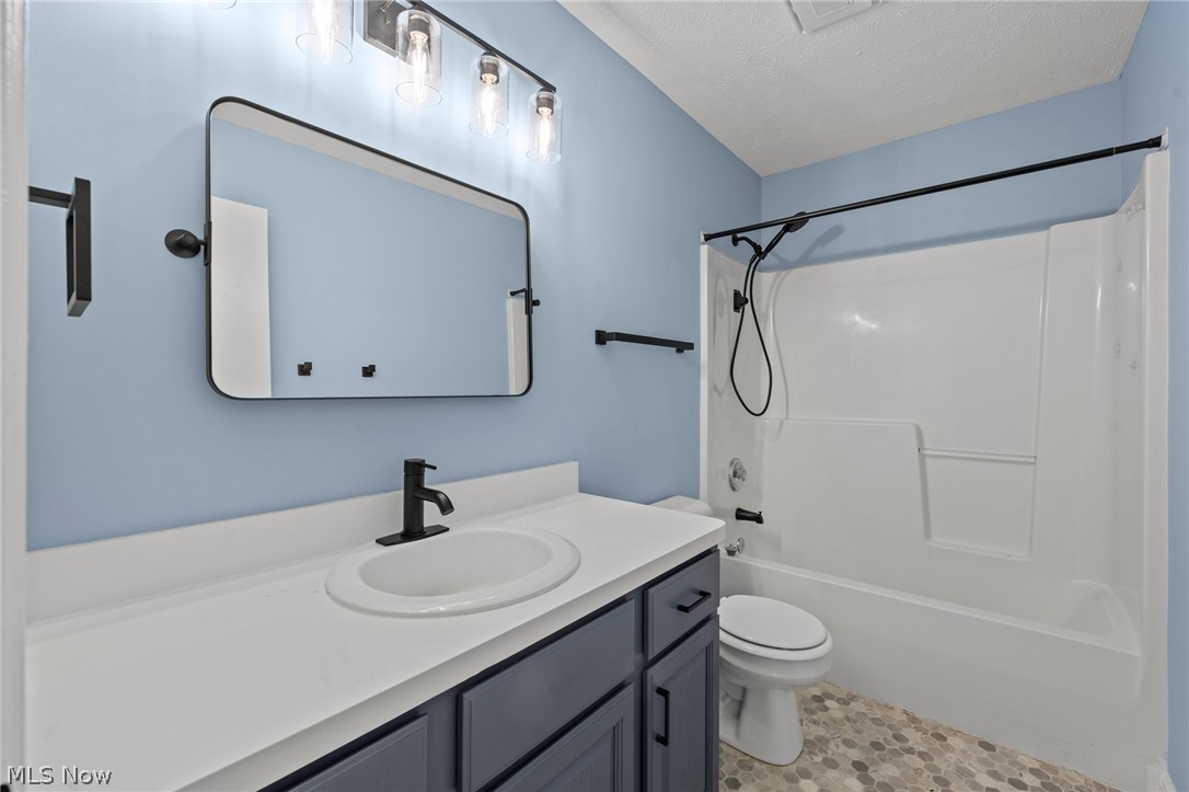 107 Keswick Court Property Photo 17