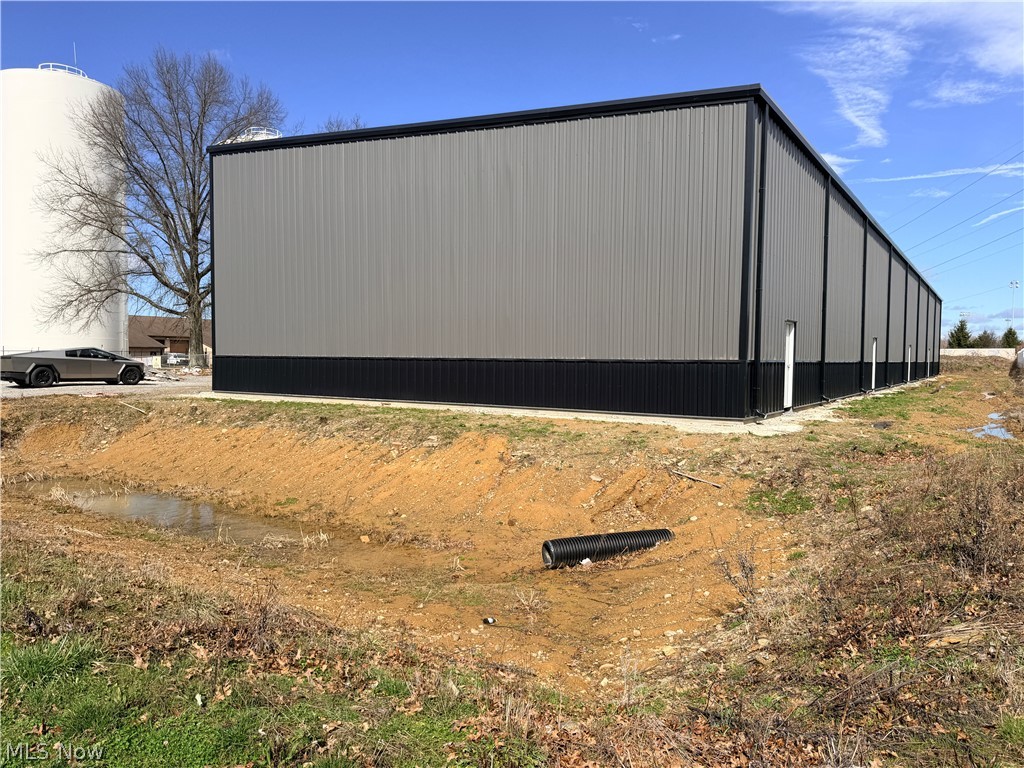 420 Mcclurg Road Property Photo 4