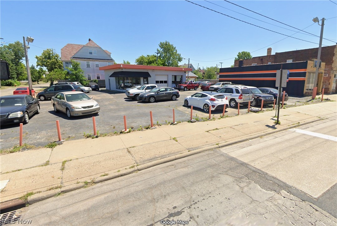 751 E 185th Street Property Photo 1