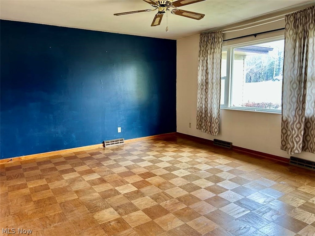 27140 State Route 7 Property Photo 3