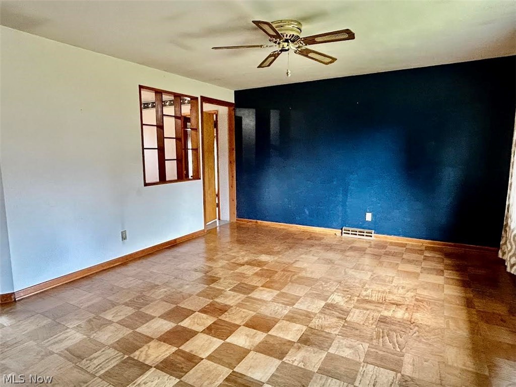 27140 State Route 7 Property Photo 4