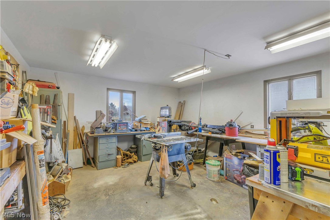 563 N Carpenter Road Property Photo 31