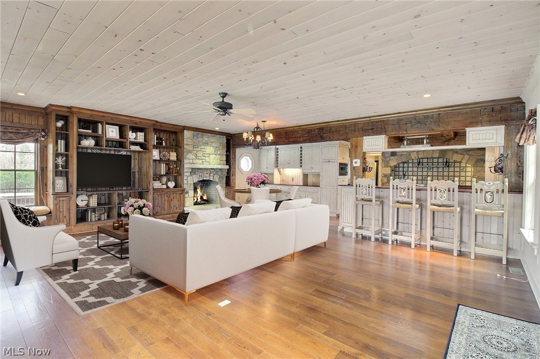 2710 Chesterton Road Property Photo 8