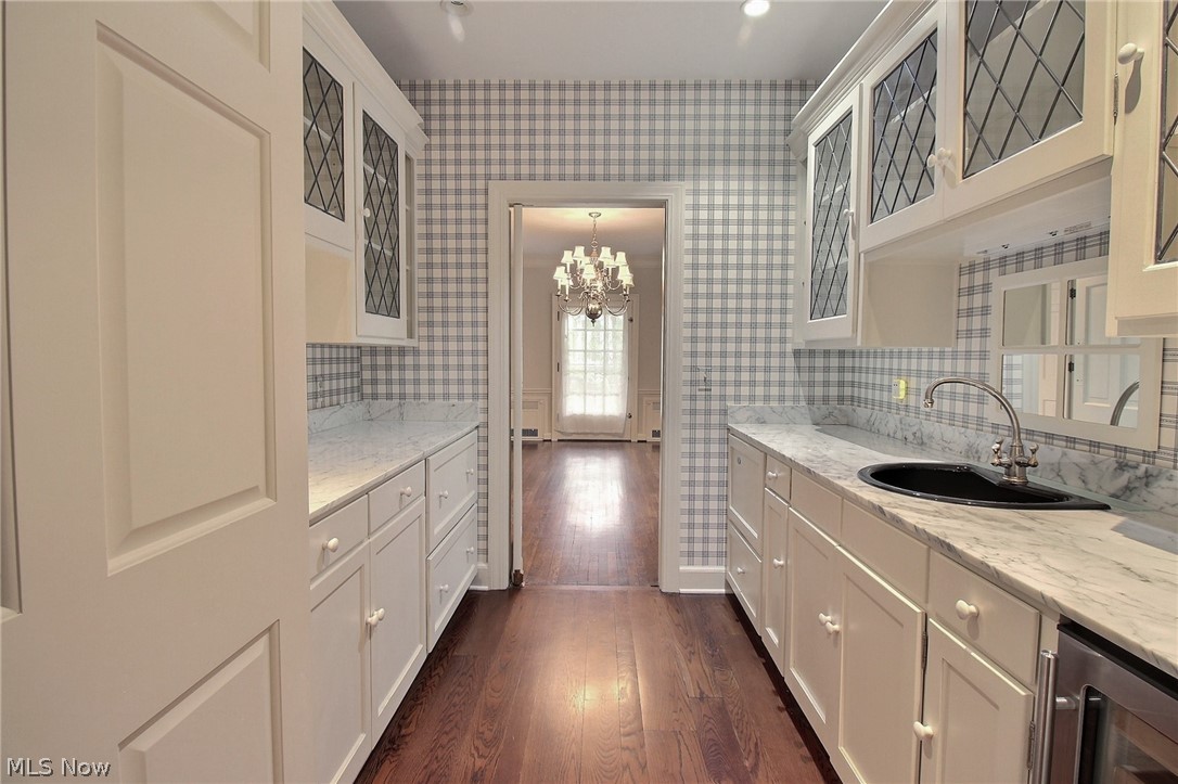 2710 Chesterton Road Property Photo 10