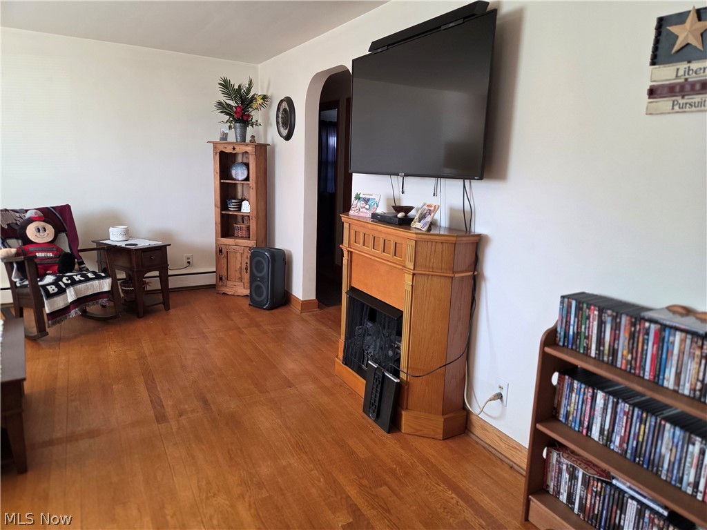 808 Kennilworth Property Photo 4