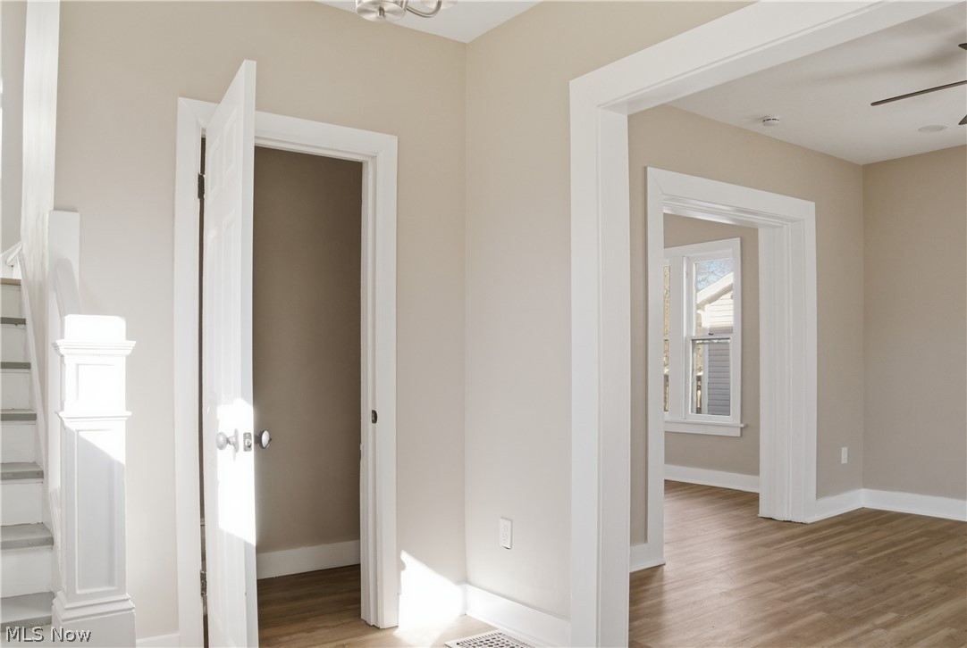 2016 Pointview Avenue Property Photo 5