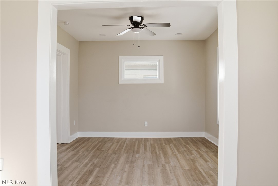 2016 Pointview Avenue Property Photo 8