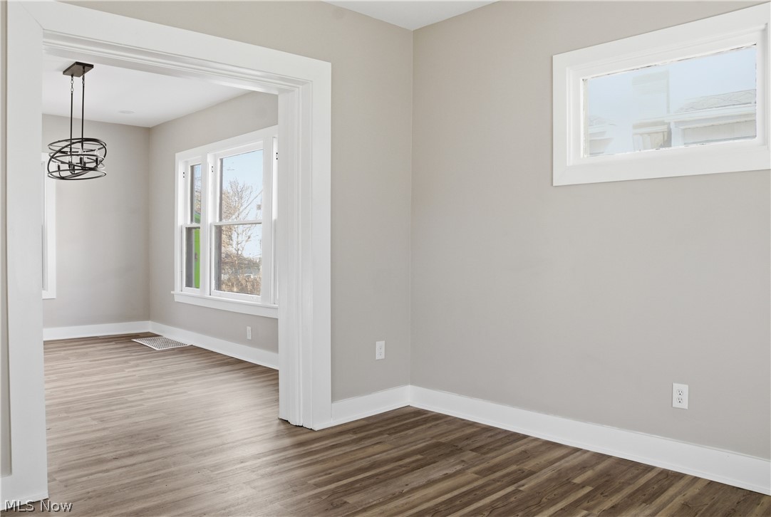 2016 Pointview Avenue Property Photo 9