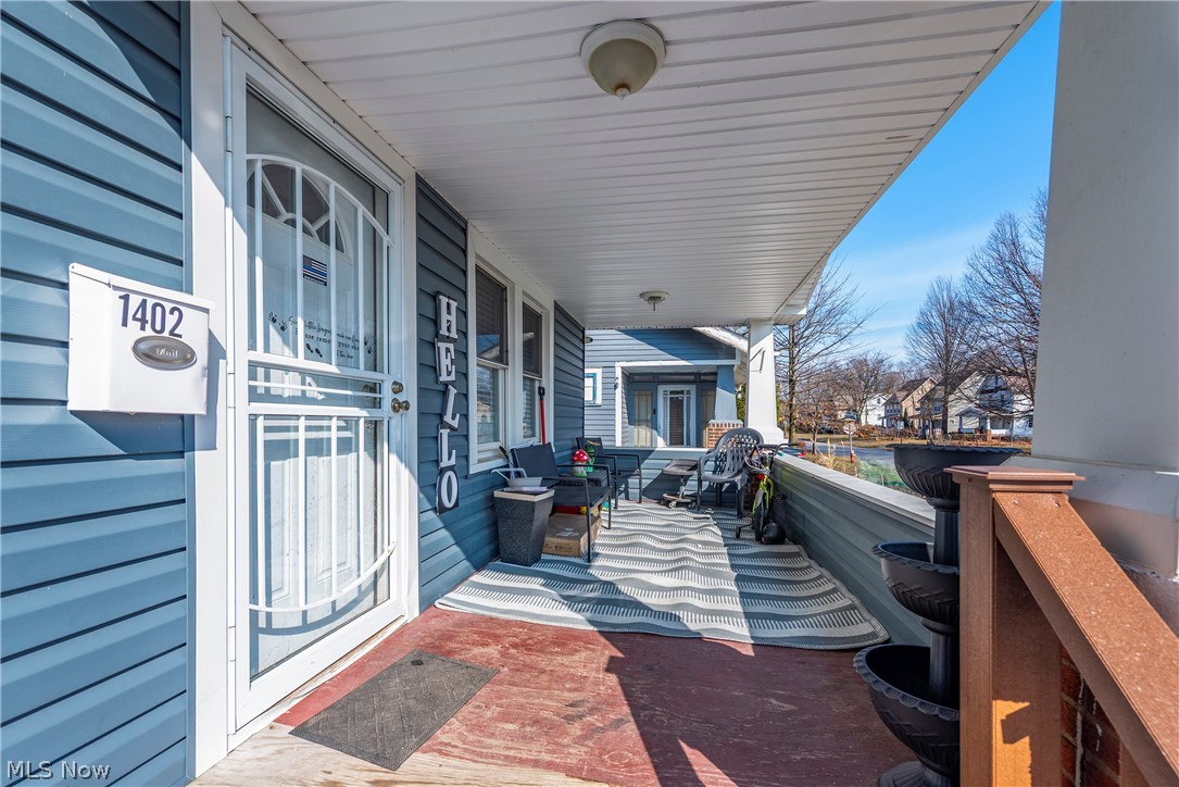1402 E 185th Street Property Photo 2