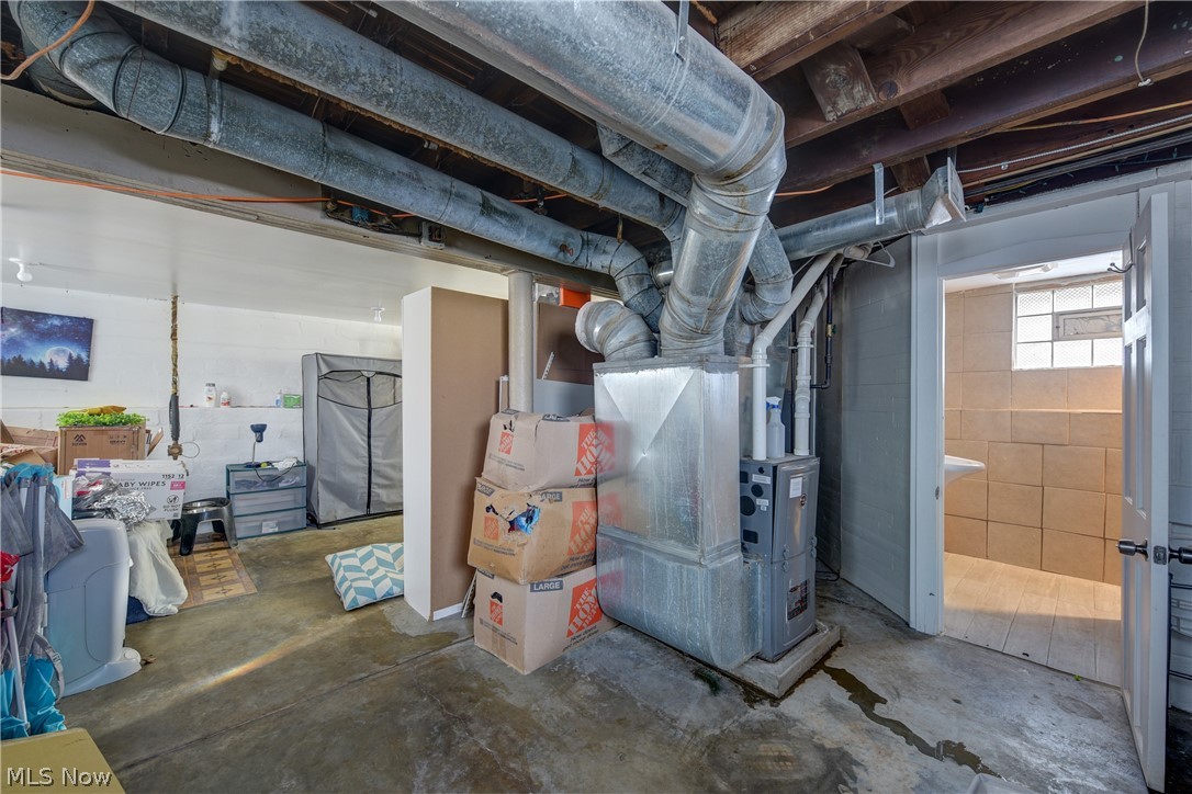 1402 E 185th Street Property Photo 36