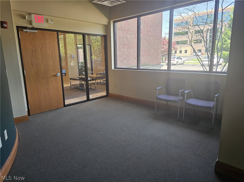 822 Kumho Drive 102 Property Photo 3