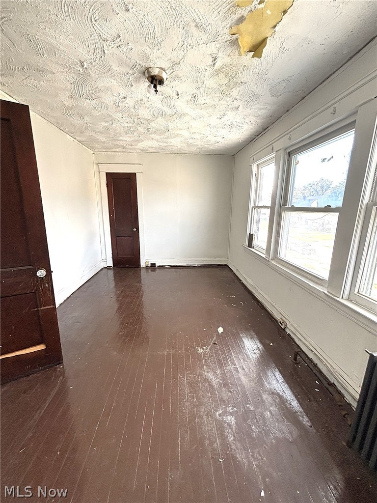 4225 E 128th Street Property Photo 4
