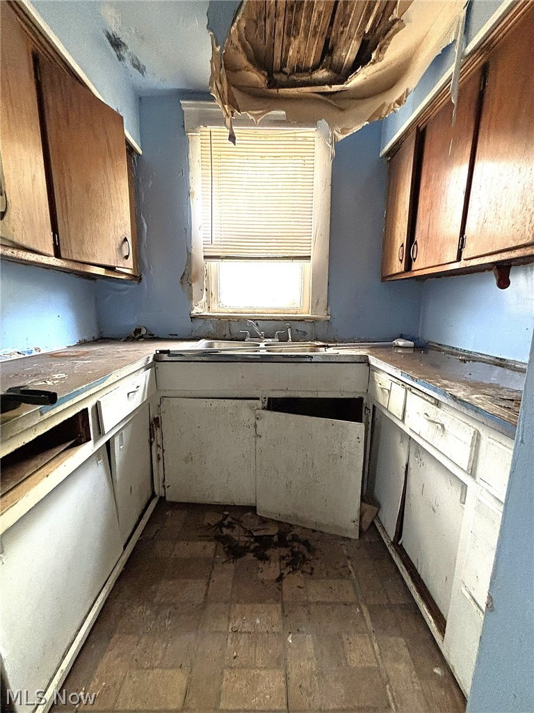 4225 E 128th Street Property Photo 6