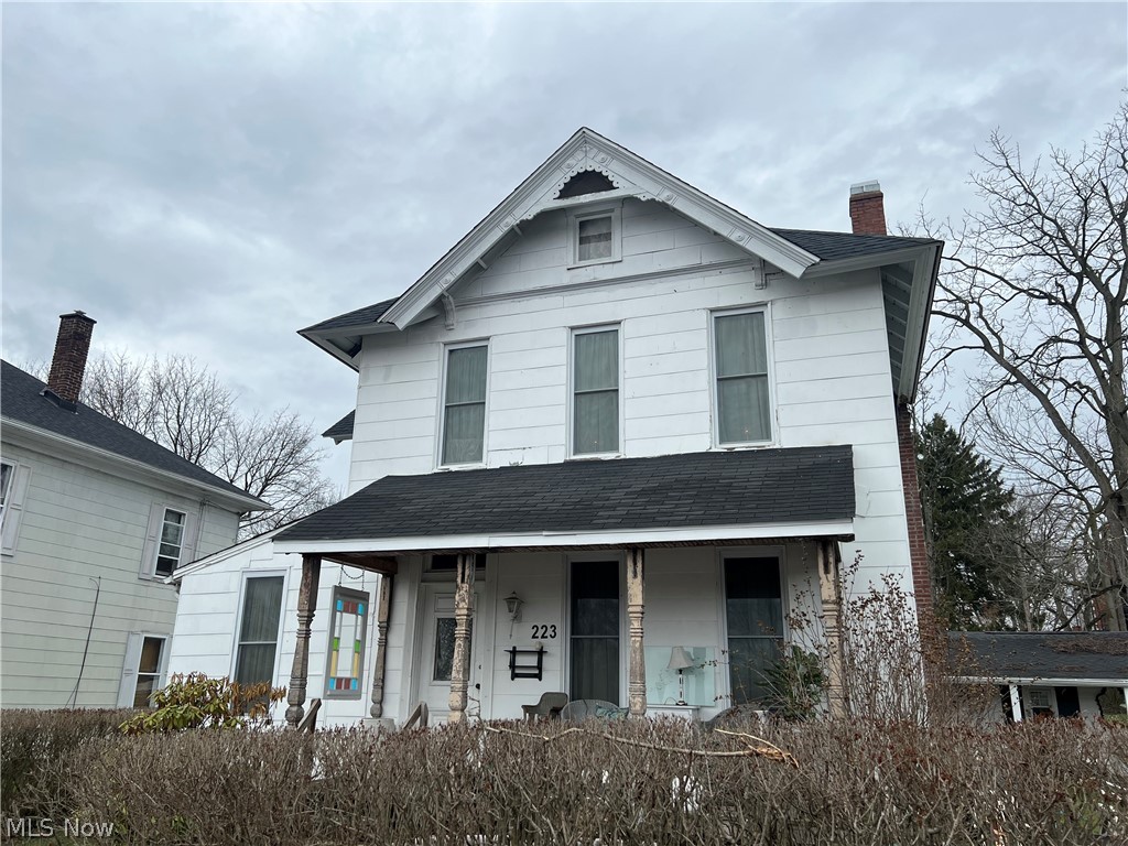223 S Main Street Property Photo 1