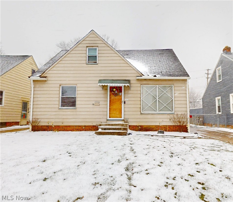 13504 Maple Leaf Drive Property Photo 1