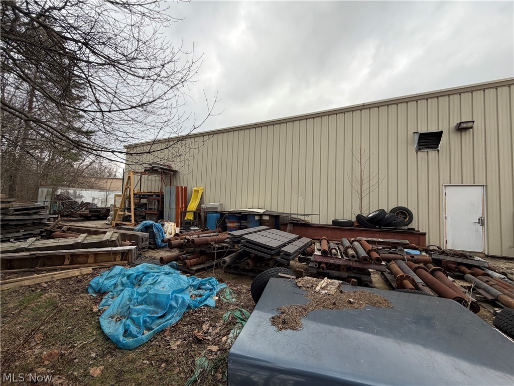 13951 Progress Pkwy Property Photo 4