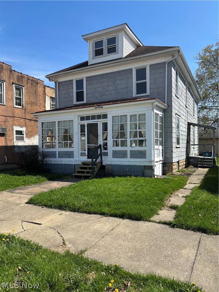 175 W OHIO Avenue