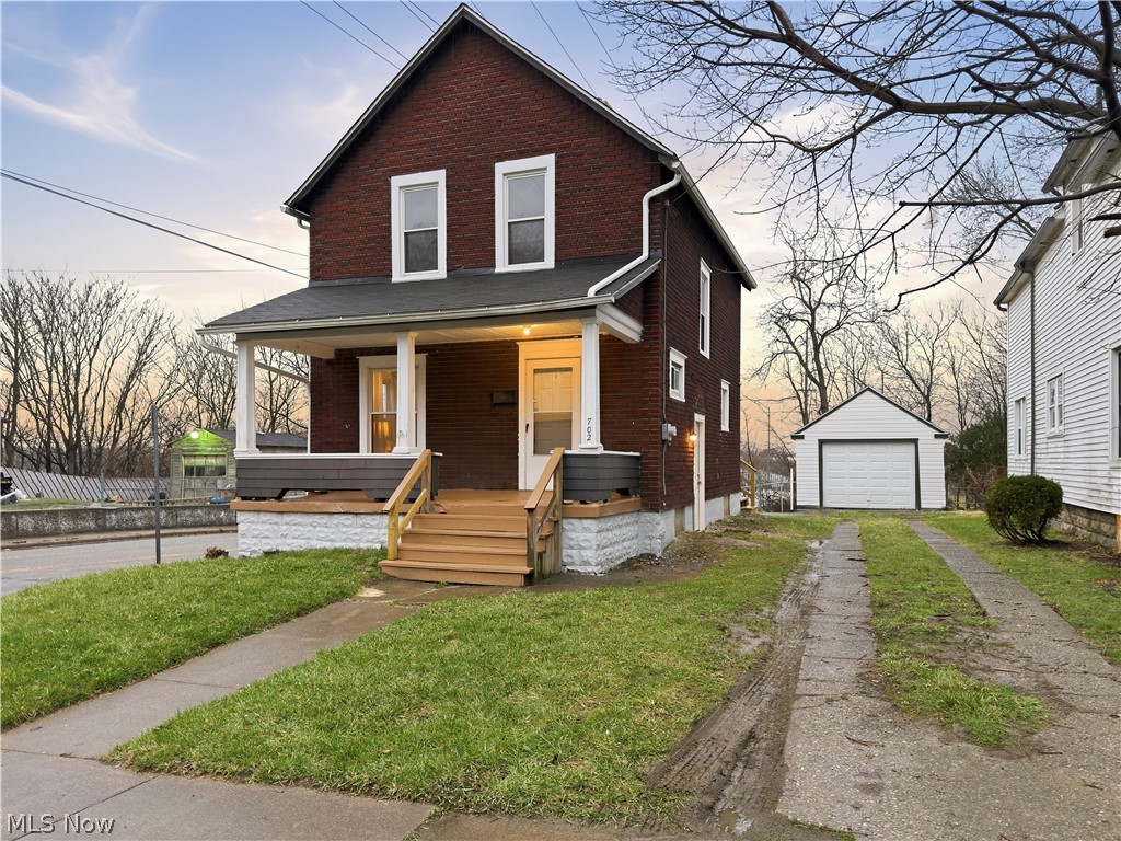 702 Dickson Street Property Photo 1