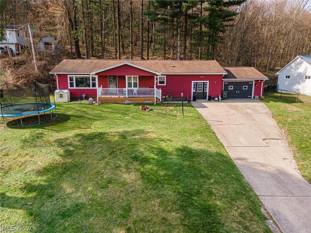 46723 Township Road 74 Property Photo 1