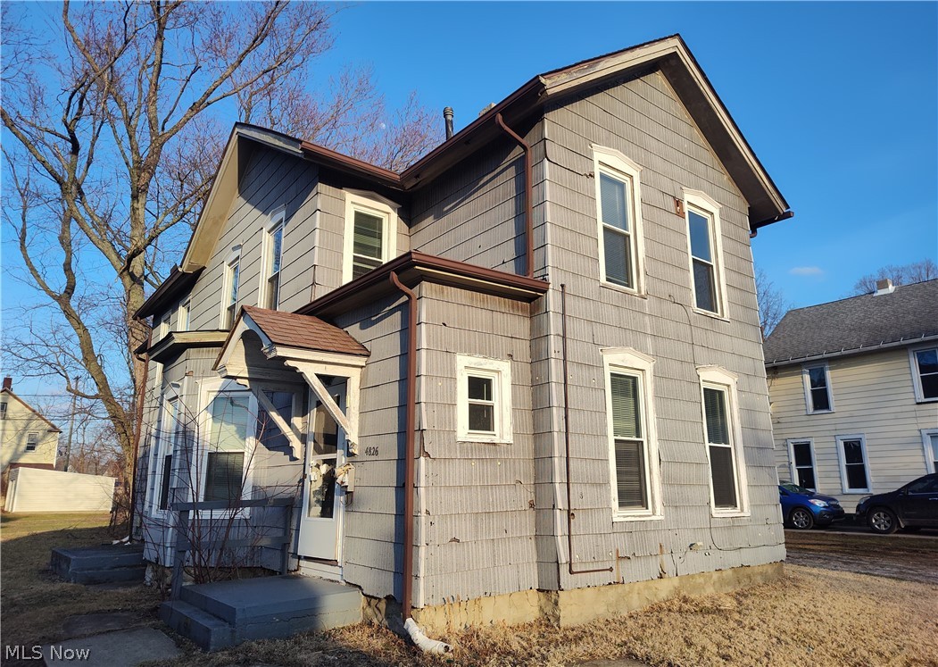 4826 Cornell Avenue Property Photo 1