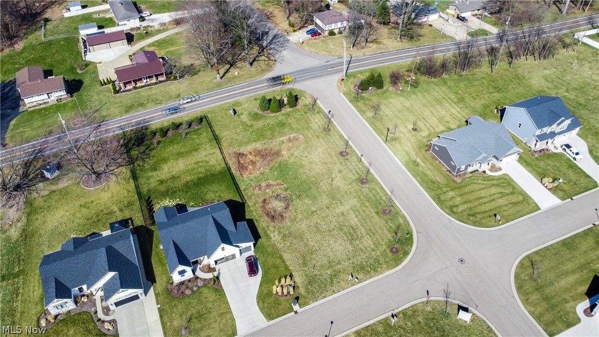 5677 Shadow Ridge Circle Nw Property Photo 2
