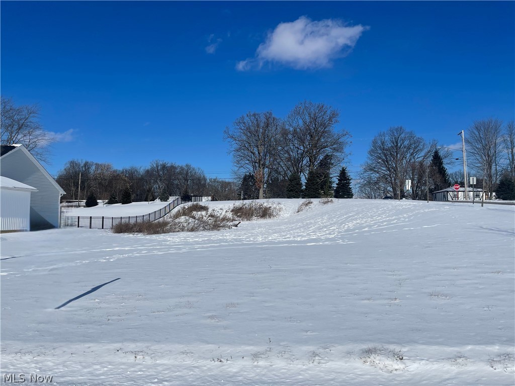 5677 Shadow Ridge Circle Nw Property Photo 4