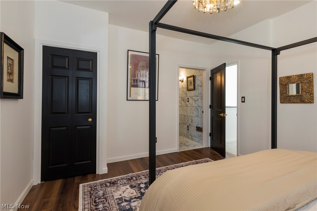 1417 W 77th Street Property Photo 23