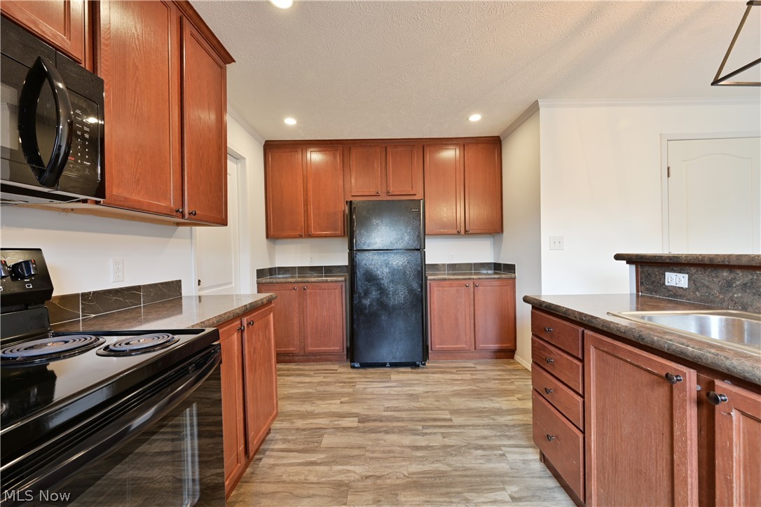 29 Carl Lane Property Photo 10