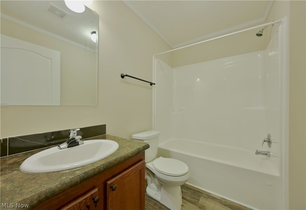 29 Carl Lane Property Photo 18