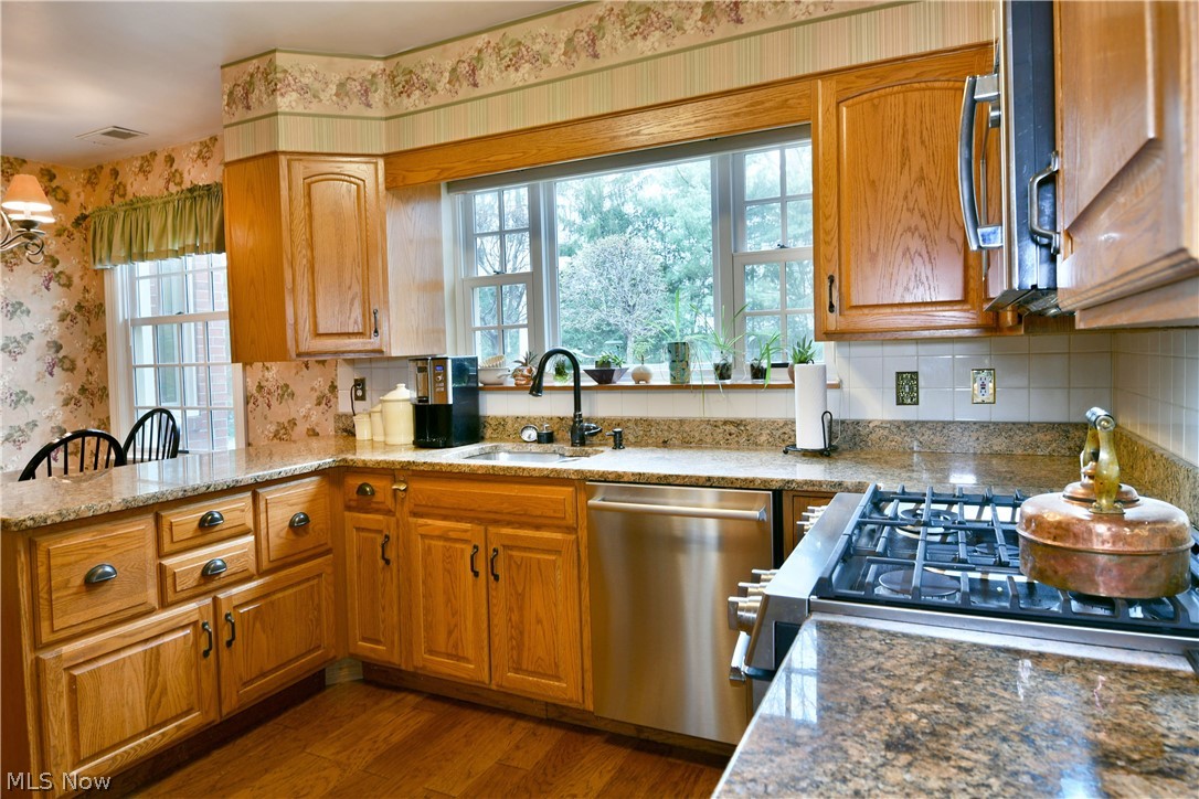 641 Fairway Drive Ne Property Photo 14