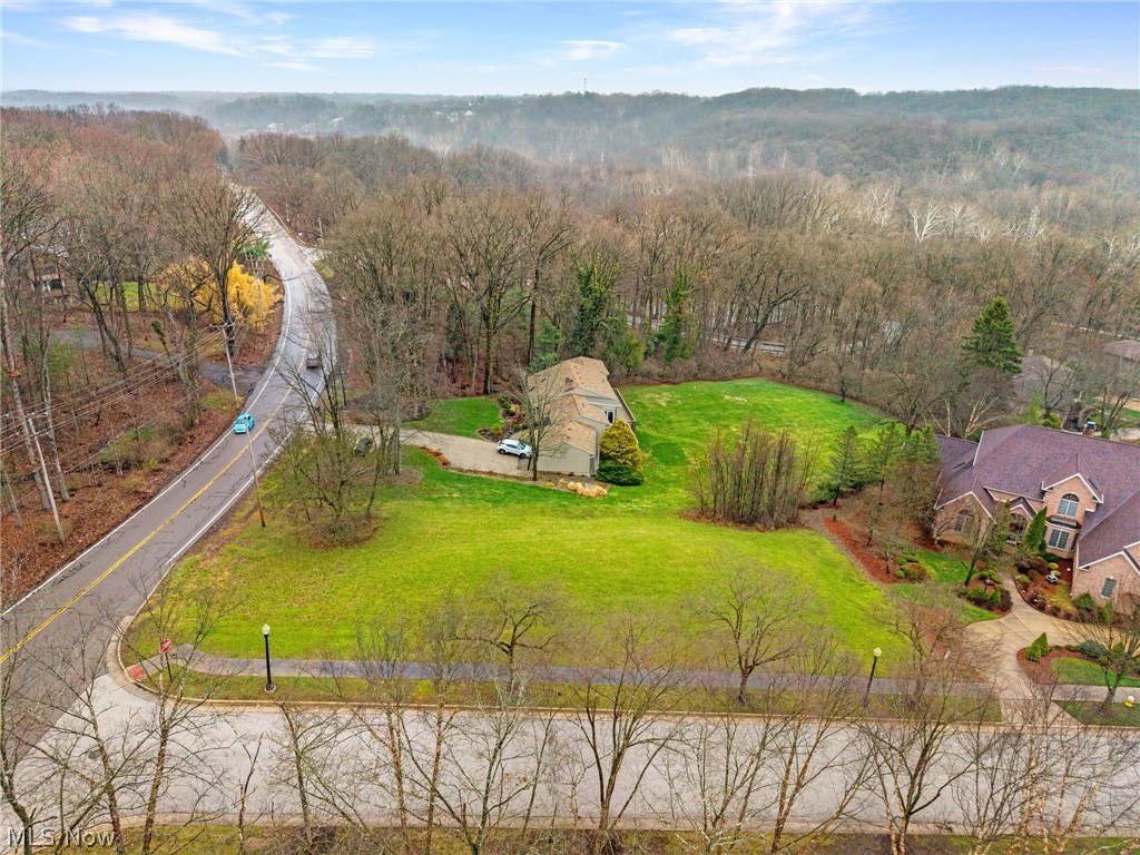 1245 Riverwoods Dr Property Photo 3