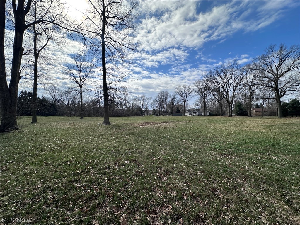E Market Property Photo 5